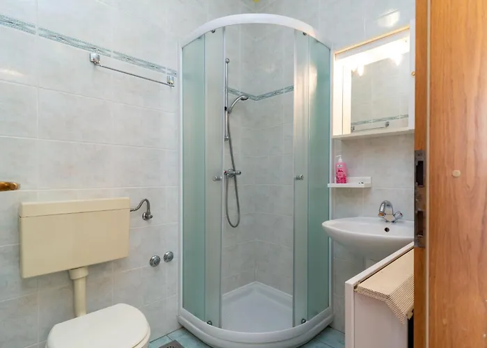 Jerkan 16 By Interhome