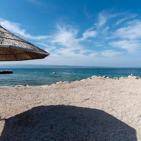 Jerkan 16 By Interhome * Podstrana